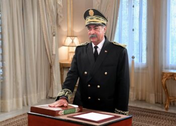 Le nouveau gouverneur de Tunis pr&ecirc;te serment