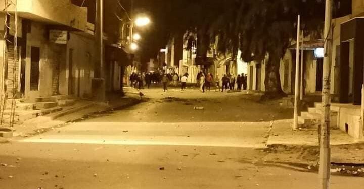 Tunisie : Troisi&egrave;me nuit d'affrontements &agrave; Kasserine