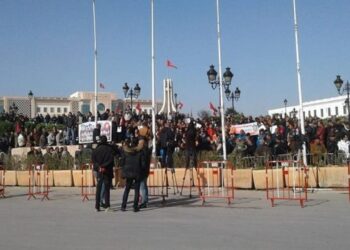 Tunisie : Les ouvriers de chantiers protestent &agrave; la Kasbah