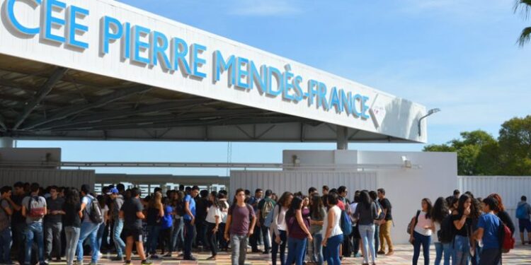 Tunisie : Une semaine de cours à distance pour les établissements français après les vacances