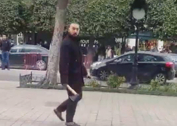 Tunisie : L'assaillant de l'avenue Habib Bourguiba d&eacute;f&eacute;r&eacute; devant la justice