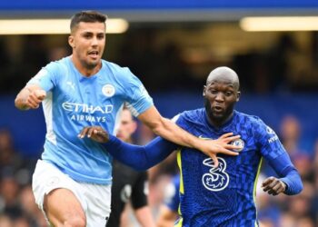 Foot &agrave; la t&eacute;l&eacute; : Manchester City - Chelsea &agrave; l'affiche