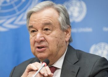 Tunisie : Le chef de l'ONU appelle &agrave; la "restauration compl&egrave;te" du cadre d&eacute;mocratique