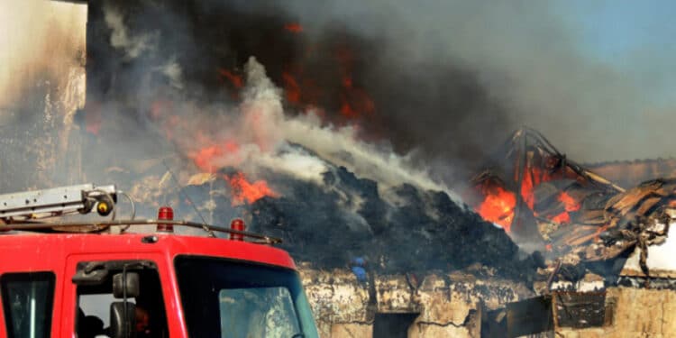 Kasserine : Incendie maitris&eacute; &agrave; l'usine de papier afla