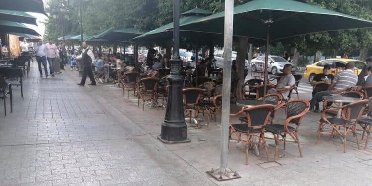 Covid-19 : Nouvelles mesures en vue, les propri&eacute;taires de caf&eacute;s et de restaurants inquiets !
