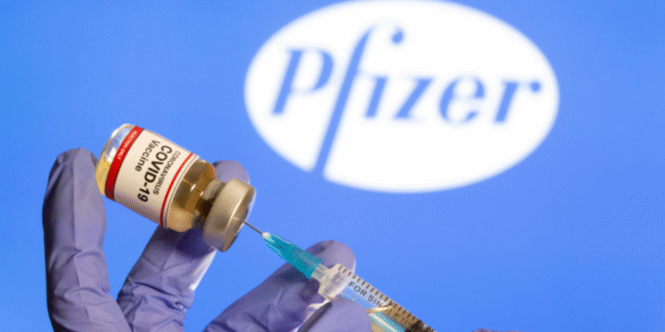 Pfizer annonce un vaccin contre Omicron pour mars prochain