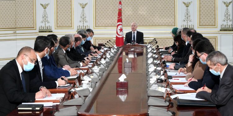 Tunisie : Le président de la République présente les chiffres préliminaires de la consultation nationale
