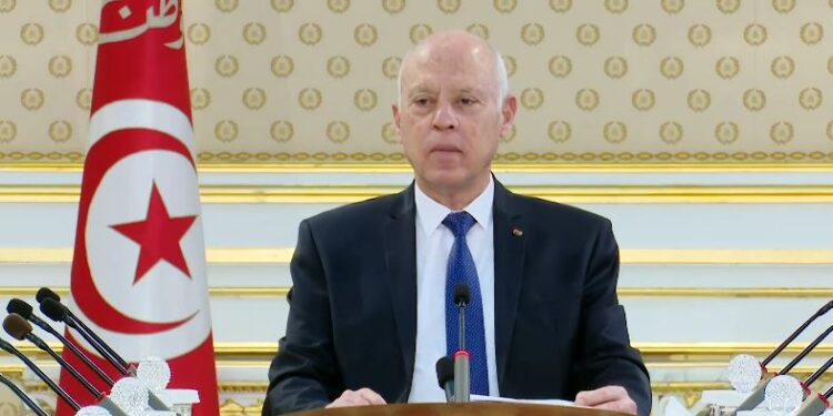 Tunisie : Kais Saied supprime tous les avantages des membres du CSM