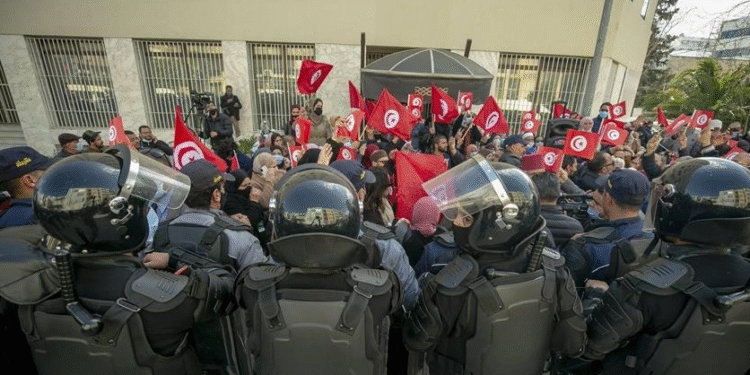 En dépit des mesures sanitaires, le PDL poursuit son sit-in devant l’UISM