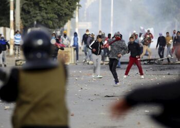 Onze ans apr&egrave;s, qu'ont fait les Tunisiens de leur pays ?!