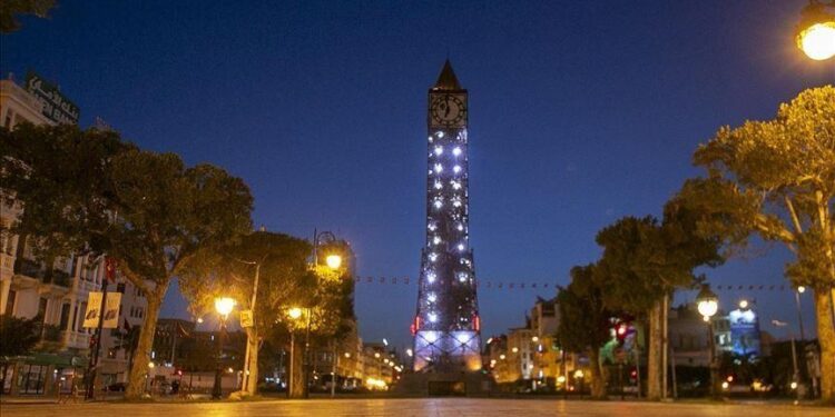 Tunisie : Le couvre-feu prolong&eacute; de deux semaines