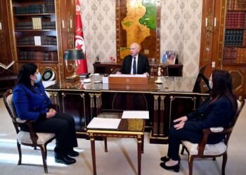 Tunisie : Kais Saied appelle &agrave; verser les salaires dans les d&eacute;lais