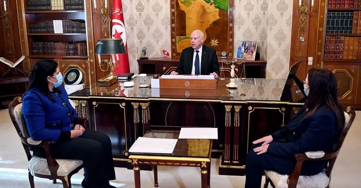 Tunisie : Kais Saied appelle &agrave; verser les salaires dans les d&eacute;lais