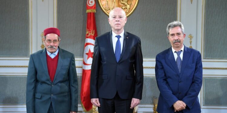 Le pr&eacute;sident Saied s'engage &agrave; lever le voile sur l'affaire Chokri Belaid