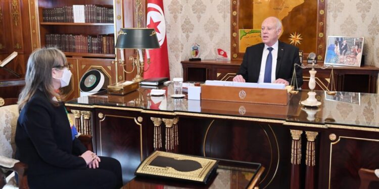 Tunisie : Kais Saied promet de ne jamais s'ingérer dans la justice