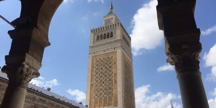 Tunisie : 20 millions de dollars pour restaurer les mosqu&eacute;es Okba et la Zitouna
