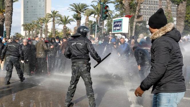 Événements du 14 janvier : Verdicts prononcés à l'encontre de 32 manifestants