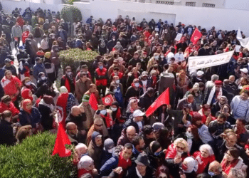 Tunisie : Manifestation devant le CSM et appels &agrave; le dissoudre