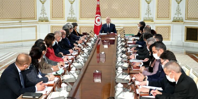 Saied : "Nous déployons tous les efforts pour évacuer les Tunisiens bloqués en Ukraine"