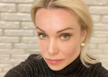 Russie : Marina Ovsyannikova libérée, mais toujours menacée de prison