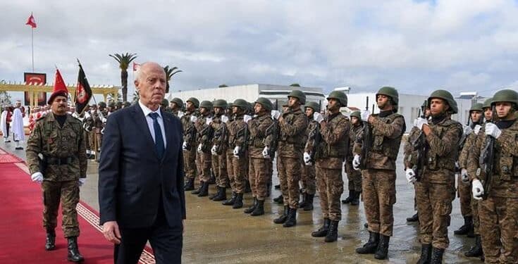 Kais Saied : "Les forces militaires s'opposeront &agrave; tout recours &agrave; la violence"
