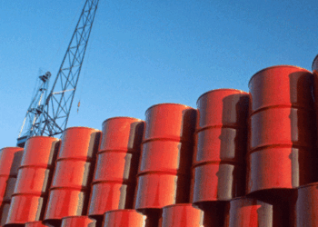 Le prix du baril de p&eacute;trole d&eacute;passe les 110 dollars, la Tunisie dans l'expectative