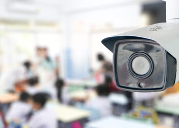 Des cam&eacute;ras de surveillance dans toutes les &eacute;coles de Tunis 2