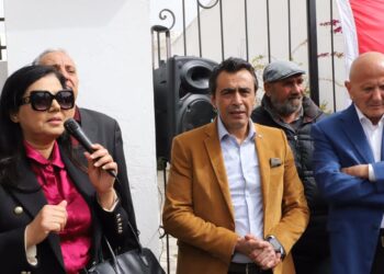 Emp&ecirc;ch&eacute;s de se r&eacute;unir, "Citoyens contre le coup d'Etat" accuse Kais Saied