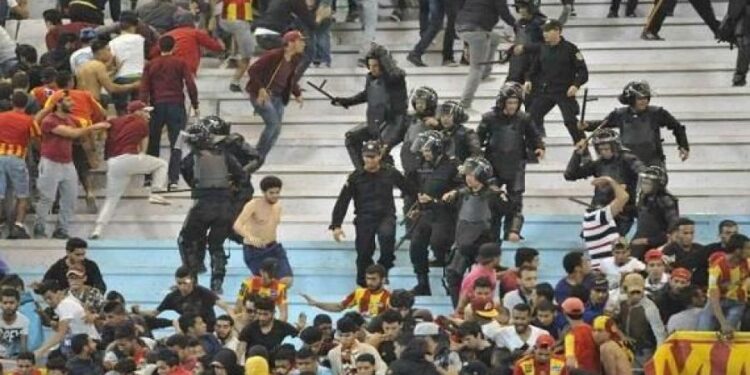 Tunisie : 15 supporters de l'Espérance condamnés à deux ans de prison avec sursis