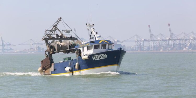 Six marins pêcheurs tunisiens séquestrés en Libye