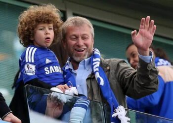 Abramovich met Chelsea en vente pour 3,6 milliards d'euros