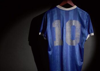 "Mano de Dios" : Le maillot de Maradona aux enchères
