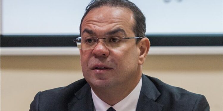 Tunisie : Mehdi Ben Gharbia entame une grève de la faim sauvage