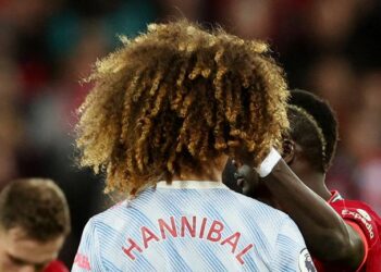 Une l&eacute;gende mancunienne fi&egrave;re de Hannibal Mejbri
