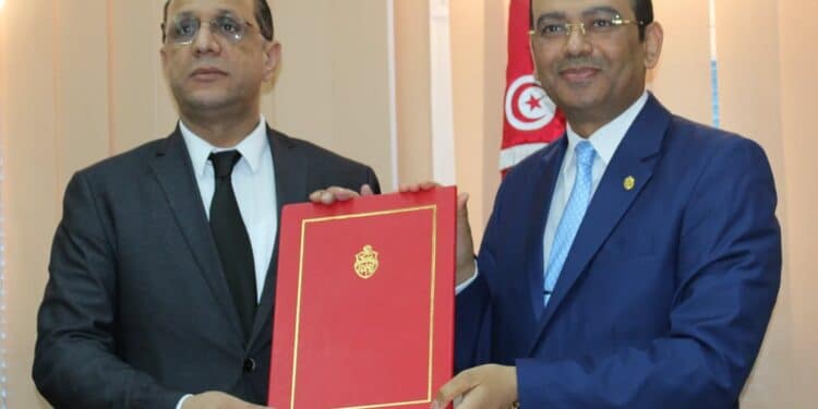 Tunisie : Les cadres des mosqu&eacute;es b&eacute;n&eacute;ficieront d'une couverture sociale