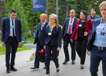 Najla Bouden au Forum de Davos