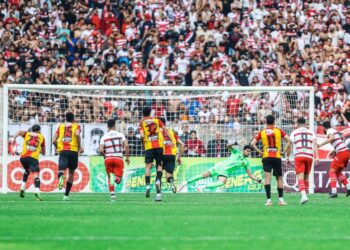 Ligue 1 : Le CA et l'EST se quittent sur un match nul