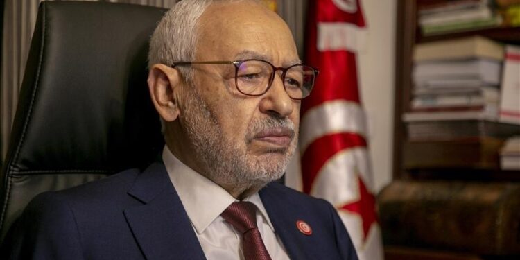 Ennahdha réagit à l'interdiction de voyage émise à l'encontre de Rached Ghannouchi