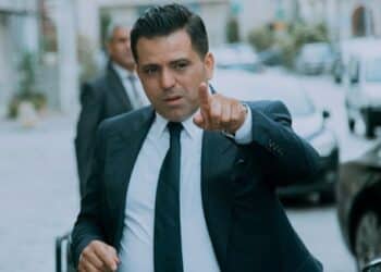 Slim Riahi se d&eacute;fend d'&ecirc;tre un corrompu et confirme son prochain retour en Tunisie