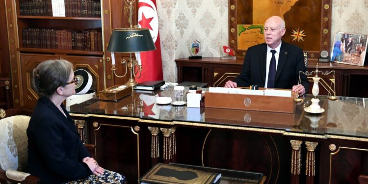 La situation des agriculteurs et les prix au cœur d'un entretien Saied-Bouden