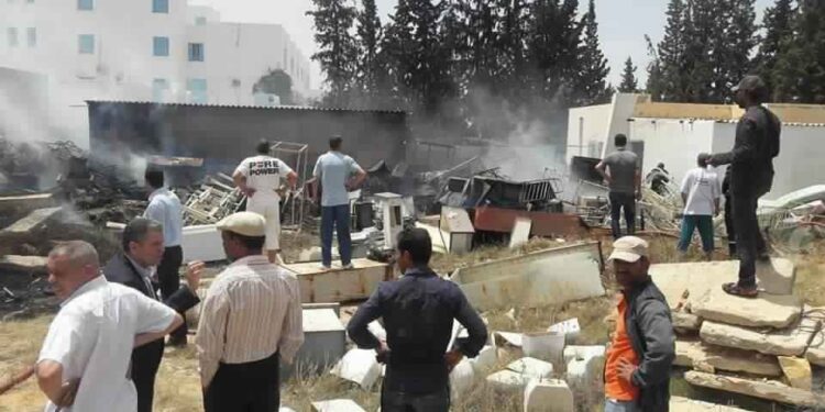 Gabès : Un gigantesque incendie au souk "Jarra" maîtrisé