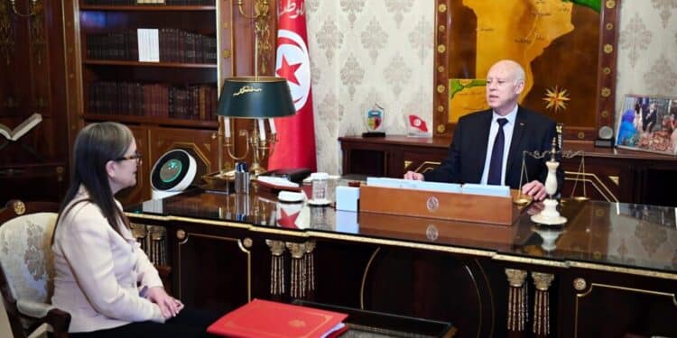 Davos - FMI : Najla Bouden livre son rapport &agrave; Kais Saied