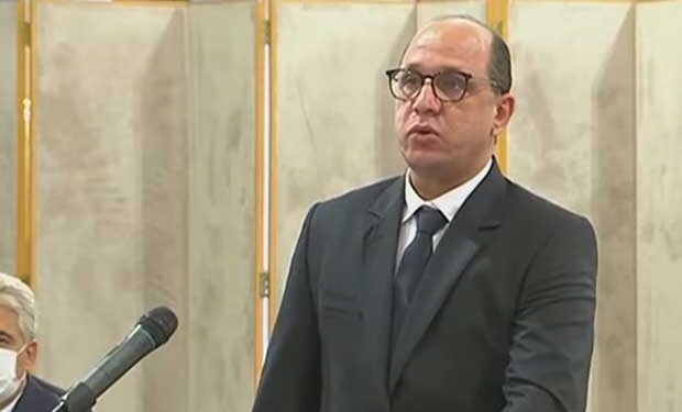 Tunisie : Le prélèvement des 1% des salaires ne peut prendre fin avant deux ans