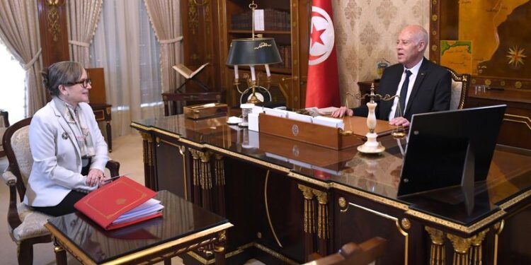 Tunisie : Kais Saied et le fonctionnement des services publics