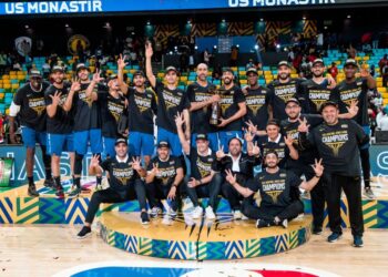 Barack Obama fan des basketteurs de l'US Monastirienne !