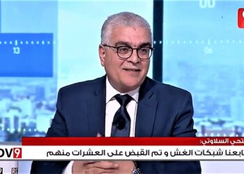Fethi Sellaouti révèle qu'un élève s'est fait implanter une oreillette pour tricher au bac !