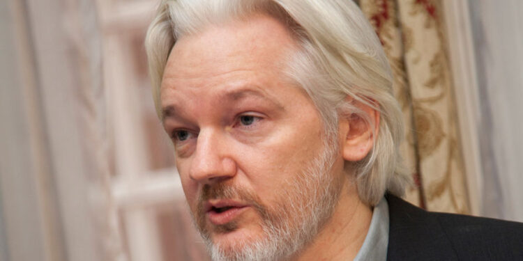 Julian Assange, fondateur de WikiLeaks, extradé aux Etats-Unis