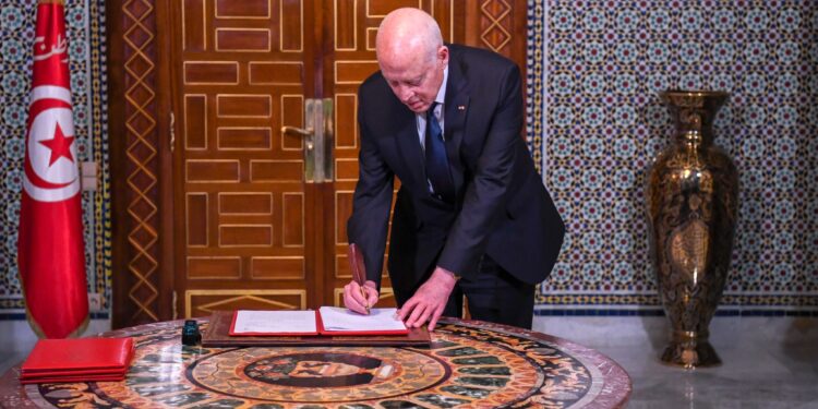 Tunisie : La nouvelle Constitution présentée, demain, à Kais Saied