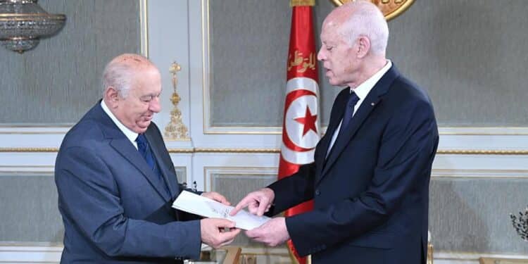 Tunisie : Le draft de la Constitution remis &agrave; Kais Sa&iuml;ed