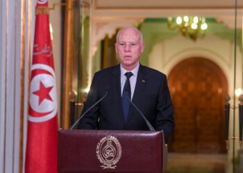 Kais Saied "exige" une liste des personnes détenant des passeports diplomatiques